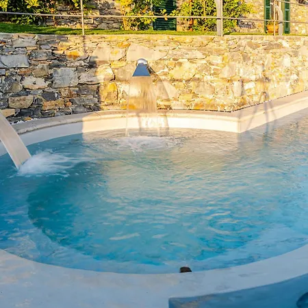 Cozy Pool-side House With Sea View Prázdninový dům Rapallo