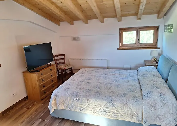 Cozy Pool-side House With Sea View Rapallo